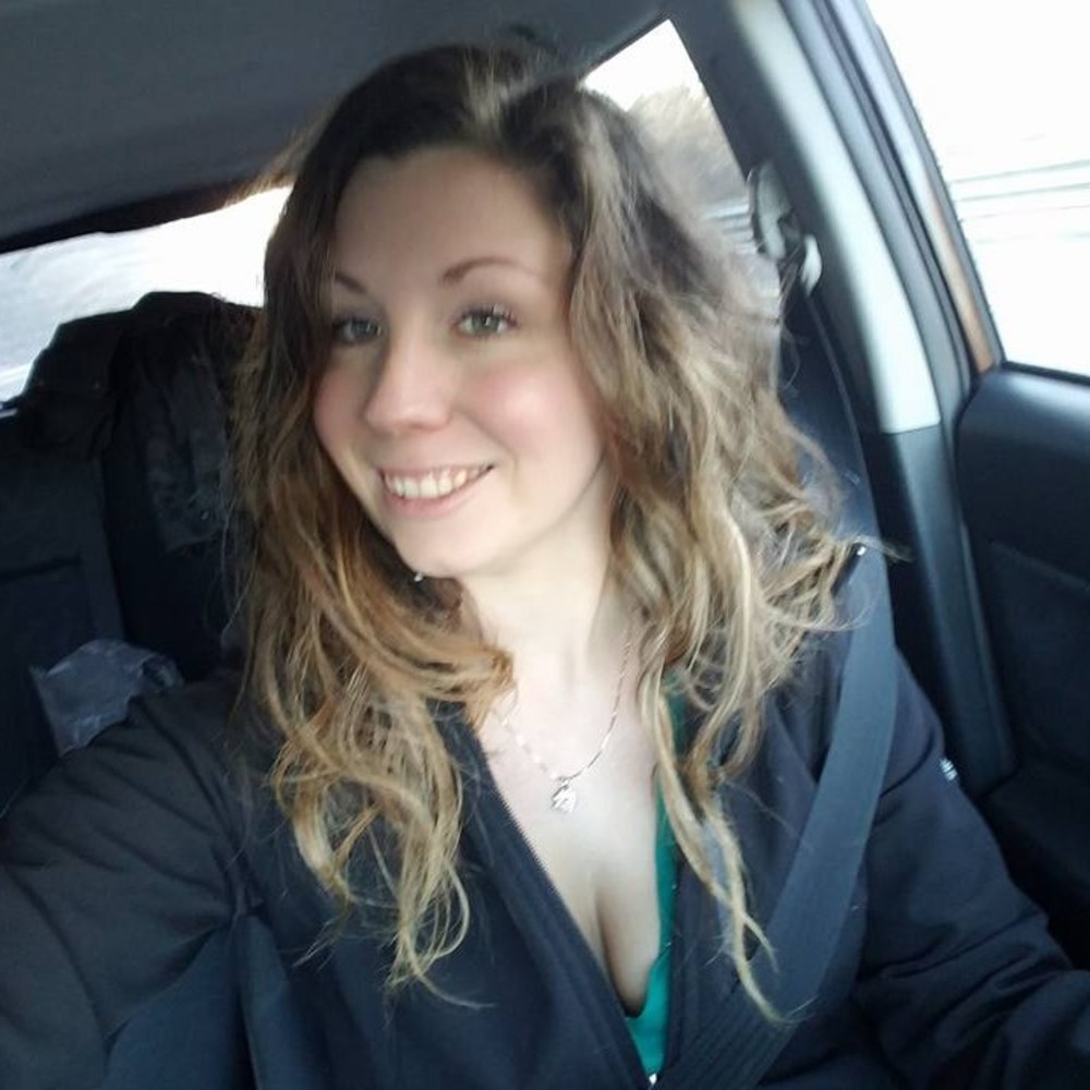 Meet your Posher, Cassie